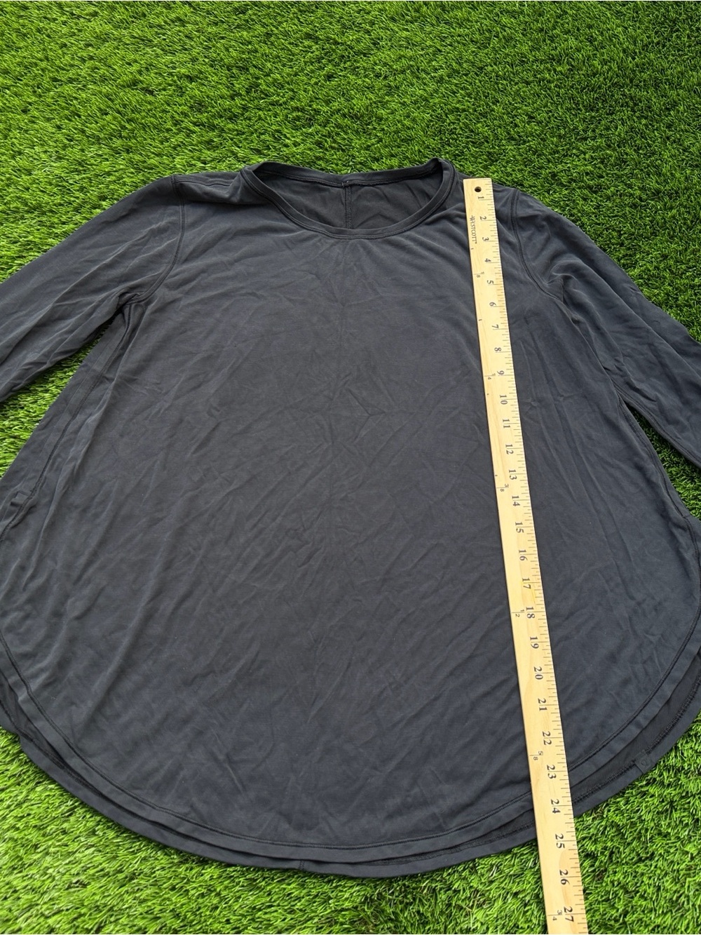 lululemon athletica Black Long Sleeve Scoop-Neck Tee